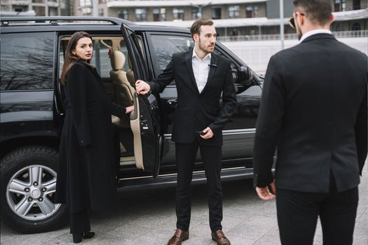 Chauffeur privé Monaco : transfert hôtel, restaurant et shopping de luxe